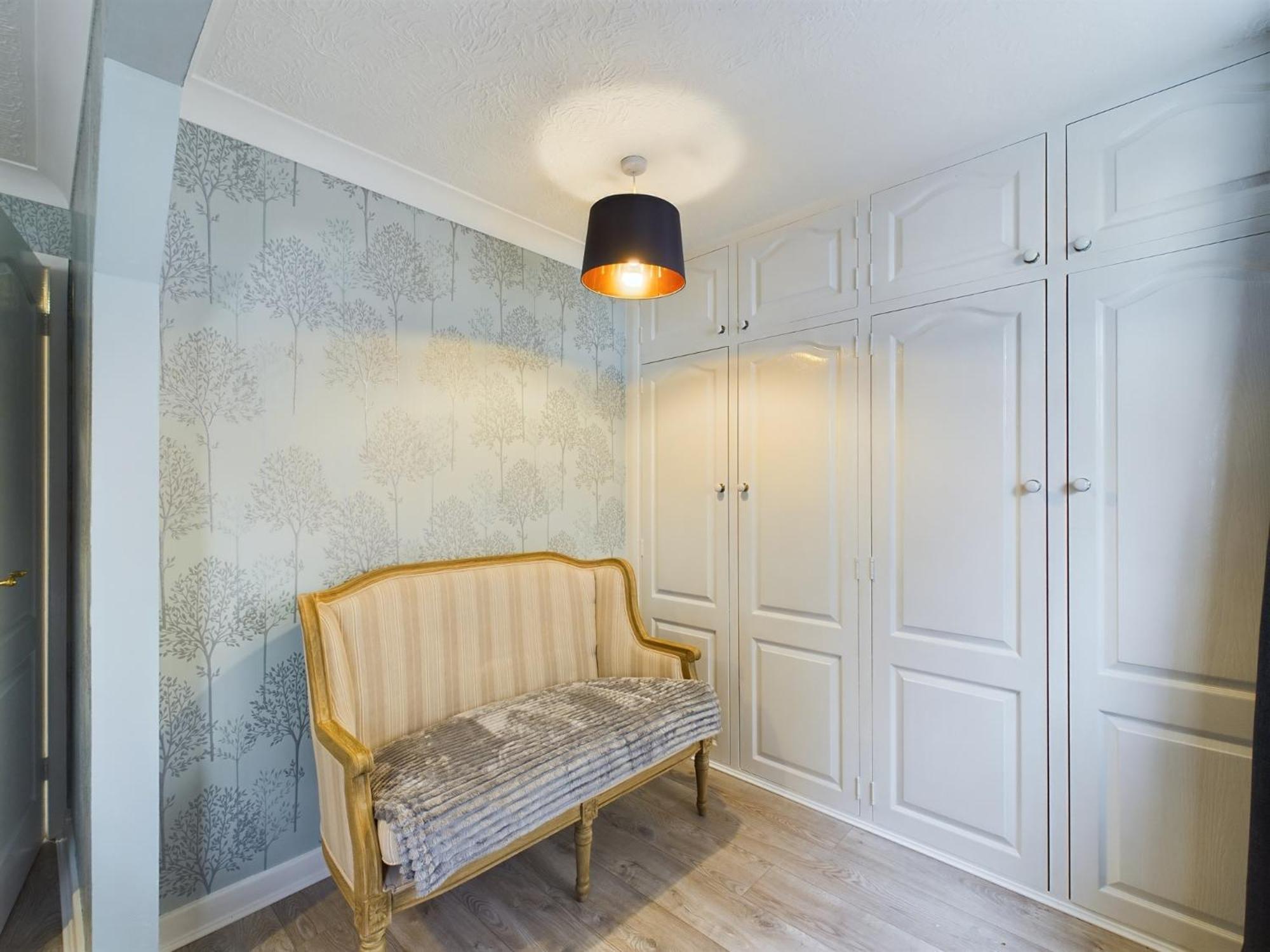Exquisite * Hessle